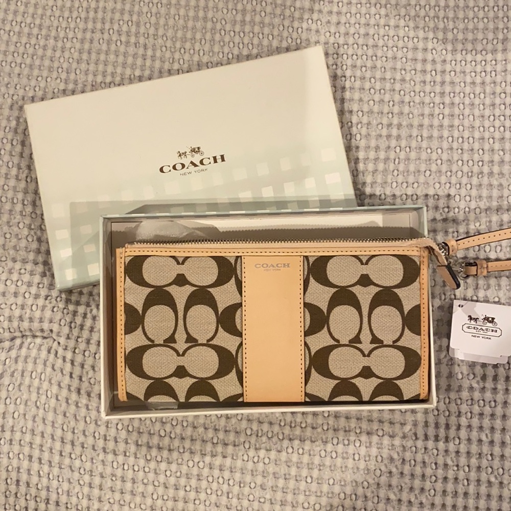 Coach wristlet